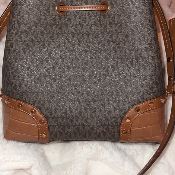 Michael Kors Mercer gallery - Picture 7 of 8